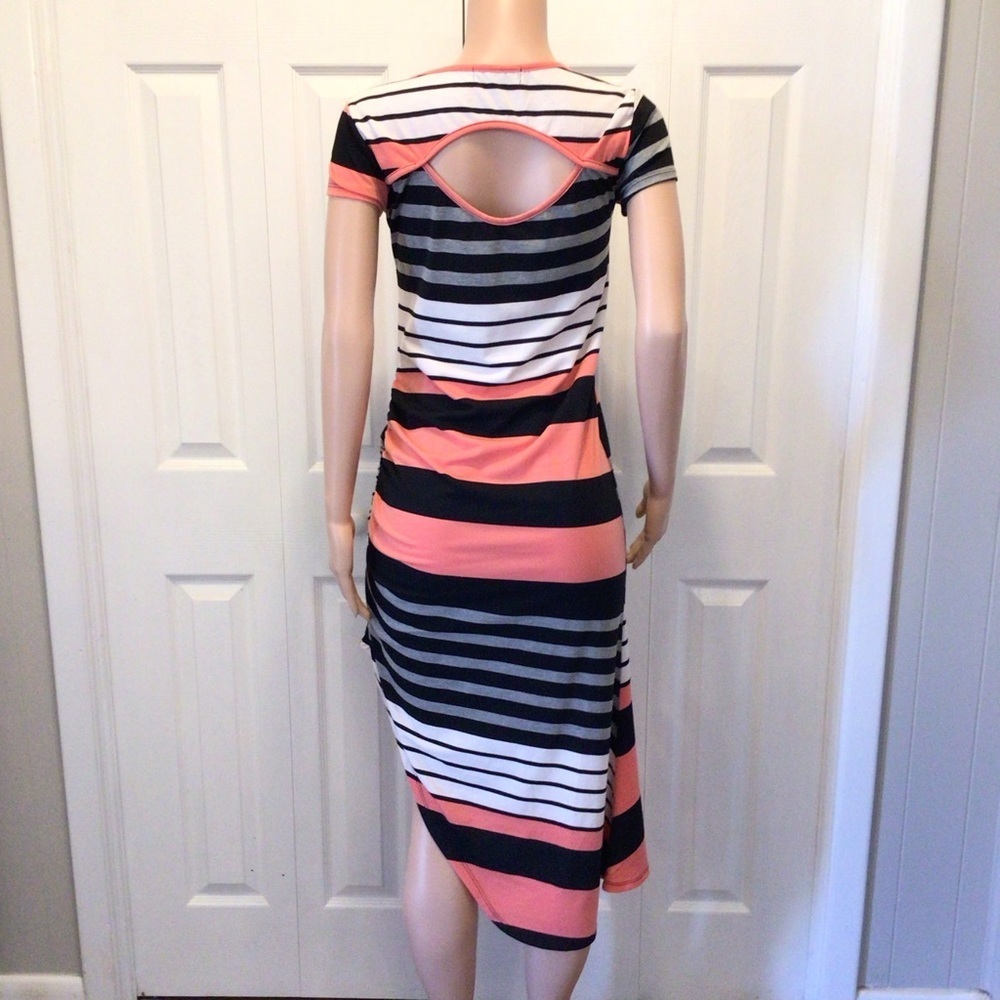Younique Womens Striped Short Sleeve Asymmetrical Midi Dress Size Medium - Picture 4 of 7